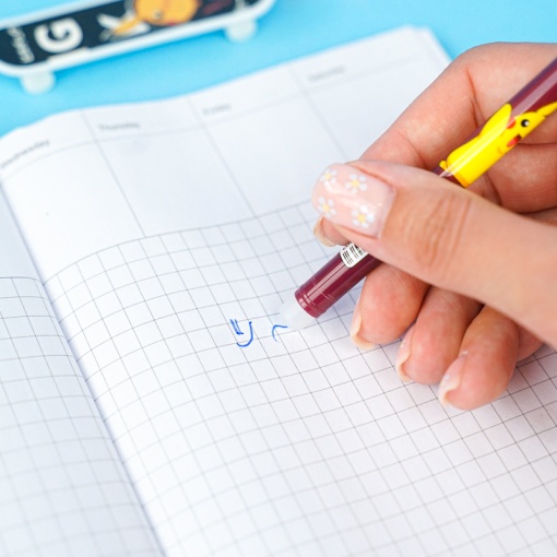 Ручка "Пика-Пика и скейтборд", синяя