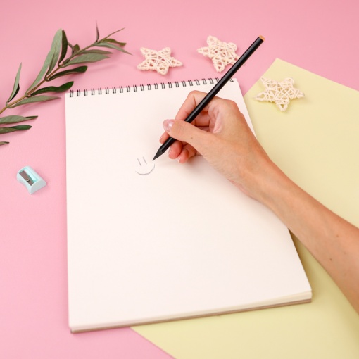 Скетчбук "Семья шпионов" A4 (25 листов)