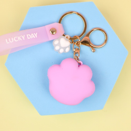 Брелок "Лапка" фиолетовый