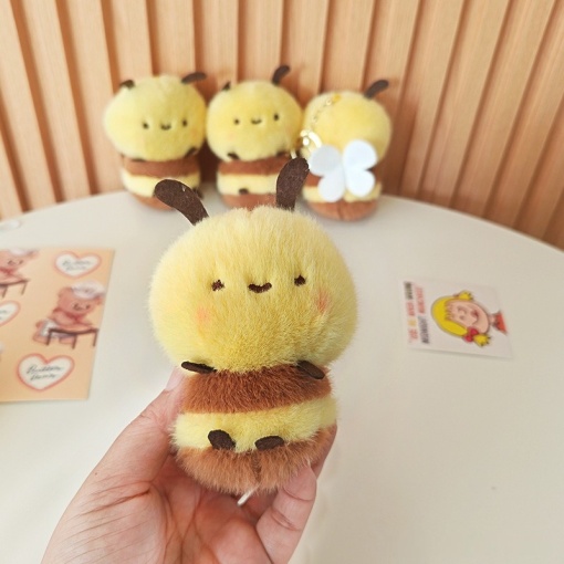 Мягкий брелок "Милая пчелка" 11см